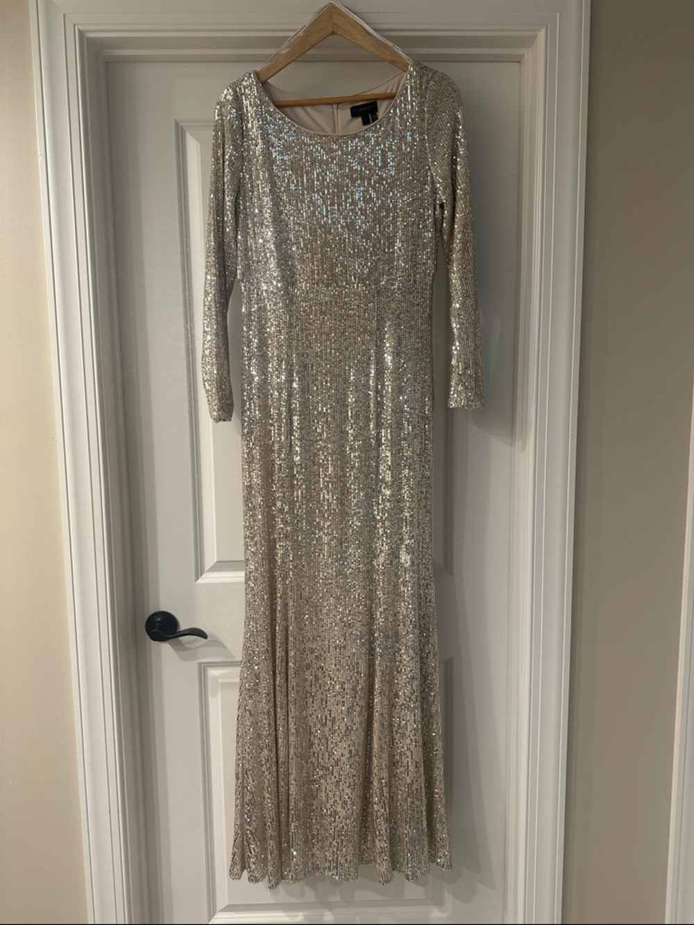 NWT Donna Karan Champagne Sequin Long Sleeve Gown